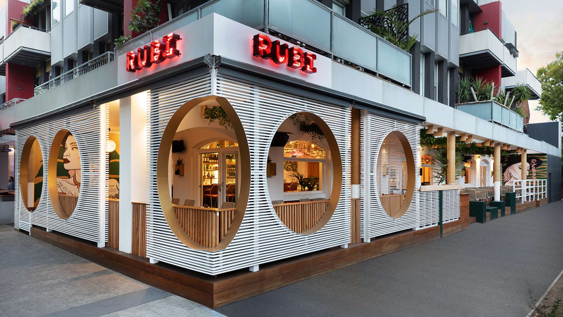 Rubi Bar Restaurant