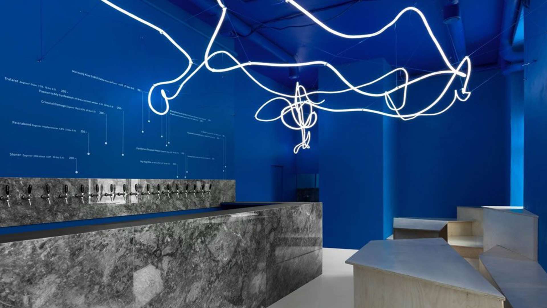 Galaxy Bar and Bottle Shop, Moscow